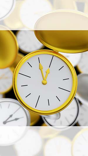 Template fr Instagram Story mit Uhren zum Thema Zeit in den Farben Gold und Silber